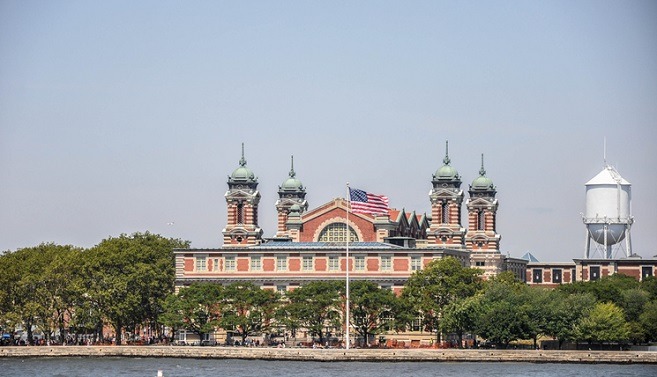 Was Your Surname Really Changed at Ellis Island? 